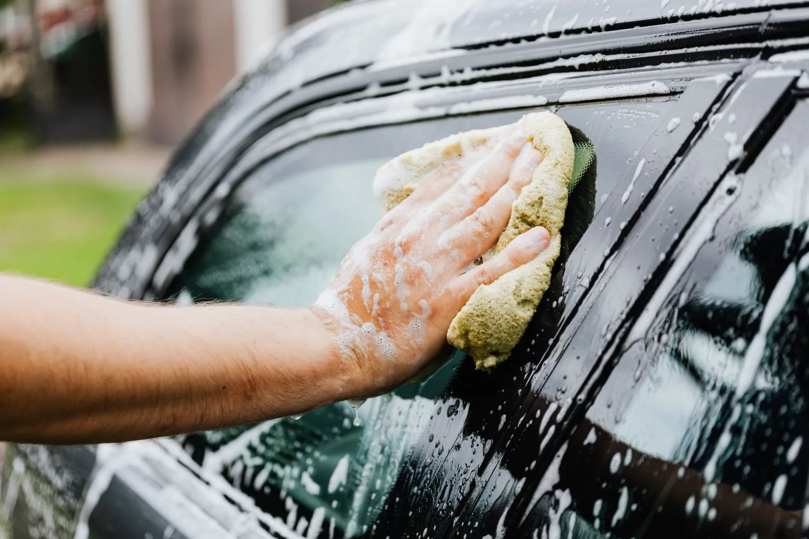 How Waterless Car Detailing Works